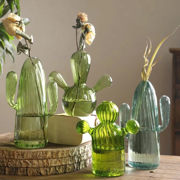 Anthropologie Green Sculptural Cactus Bud Glass Vase NWOT - Picture 4 of 4